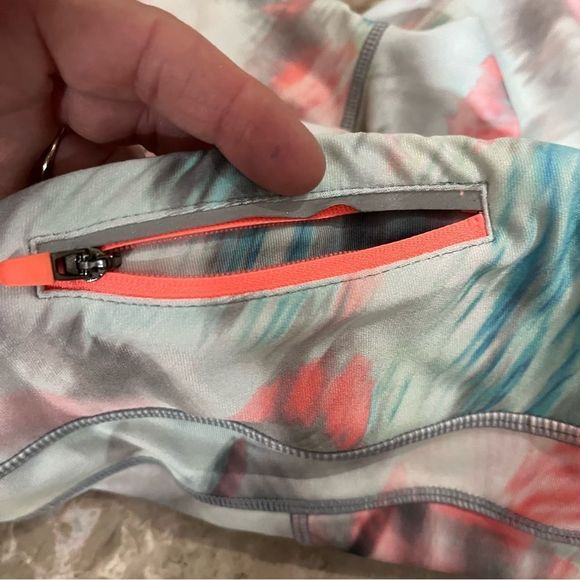 MPG multicolour crops back waist pocket size small - Picture 8 of 9